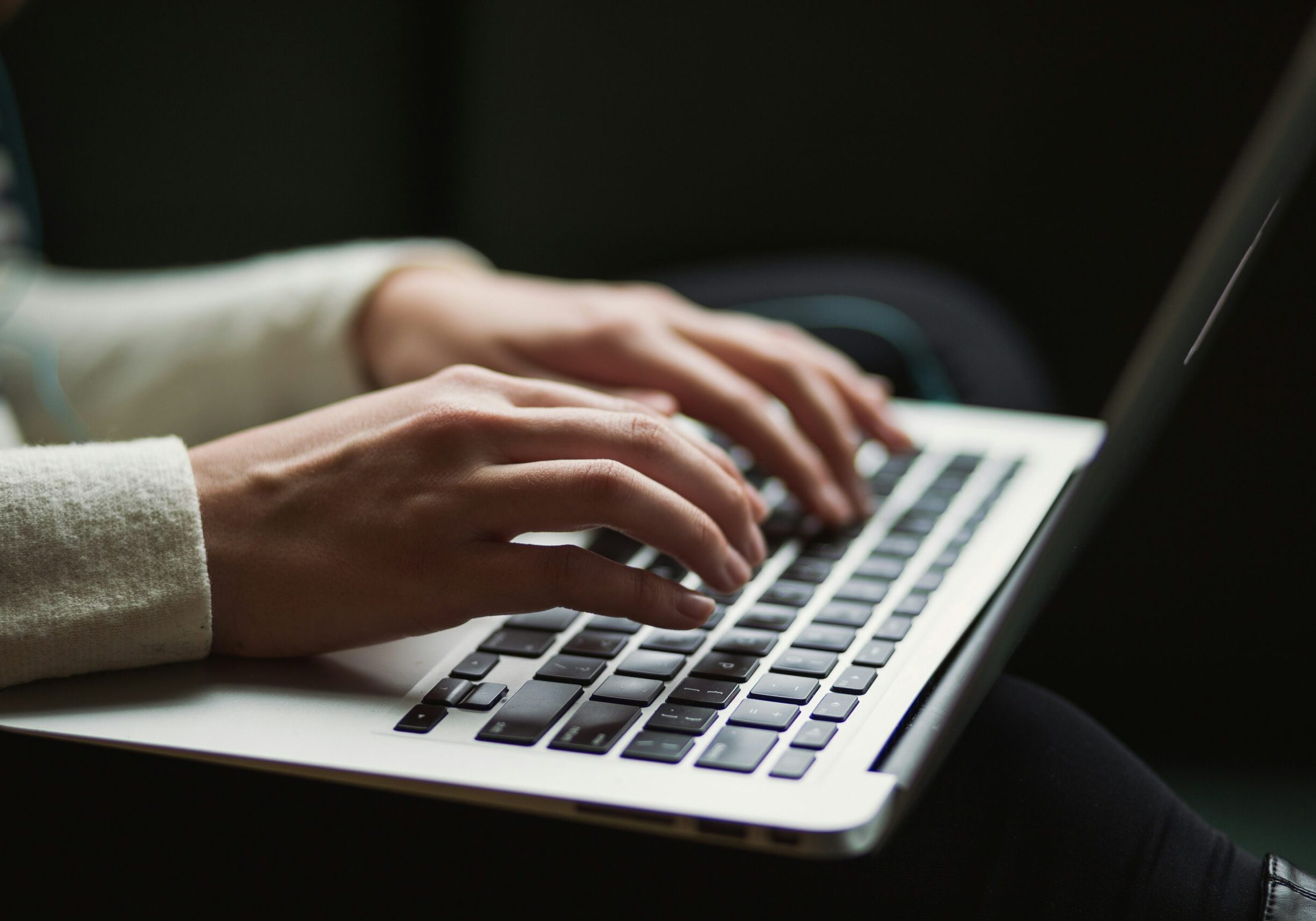 kaitlyn-baker-vZJdYl5JVXY-unsplash (1) kaitlyn-baker-vZJdYl5JVXY-unsplash (1)